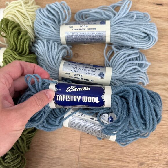 Bucilla VTG Tapestry Wool Yarn LOT BUNDLE 40 YDS 011 070 1877 2012 2033 2034 NEW - Picture 6 of 8
